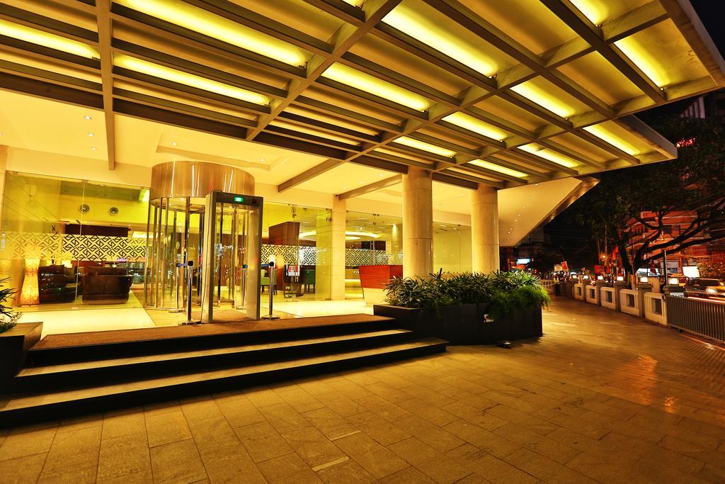 Olive Downtown Hotel Kochi Exterior photo
